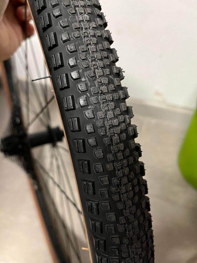 Used Megamo GR 700 TLR 2025 bike — image 5 of 8