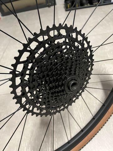 Used megamo GR 700 TLR 2025 bike — image 7 of 8