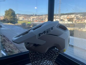 Used MET Revo Off-White | Matt bike — image 4 of 4