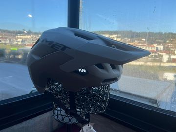 Used MET Revo Off-White | Matt bike — image 3 of 4