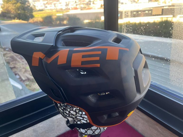 Used MET Roam MIPS, Bronze Orange bike — image 3 of 3