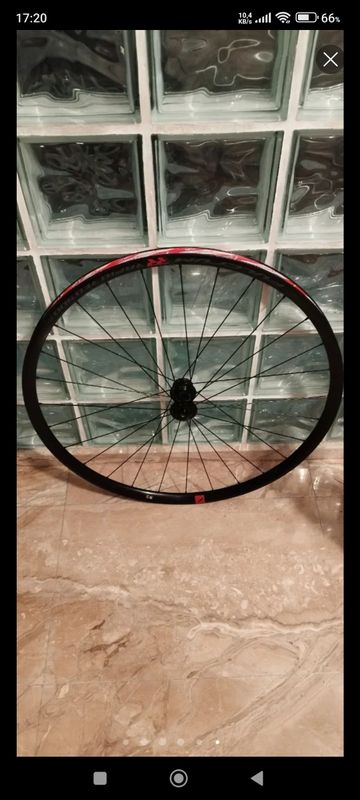Brugt Fulcrum Rapid Red Complete Wheelset 2025 bike — billede 7 af 8
