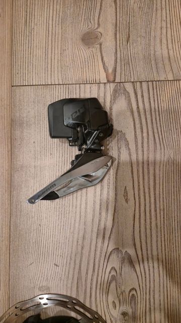 Used 2024 SRAM Red AXS Rear Derailleur bike — image 5 of 7