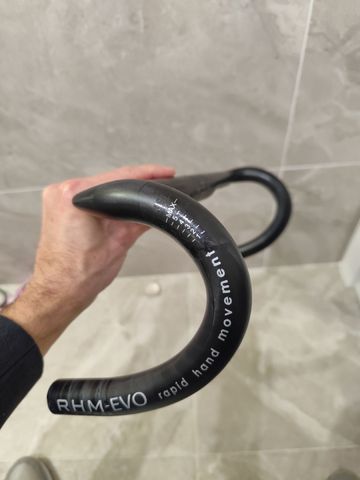 Used 2025 Deda Superzero RS RHM-EVO Carbon Handlebar bike — image 3 of 4