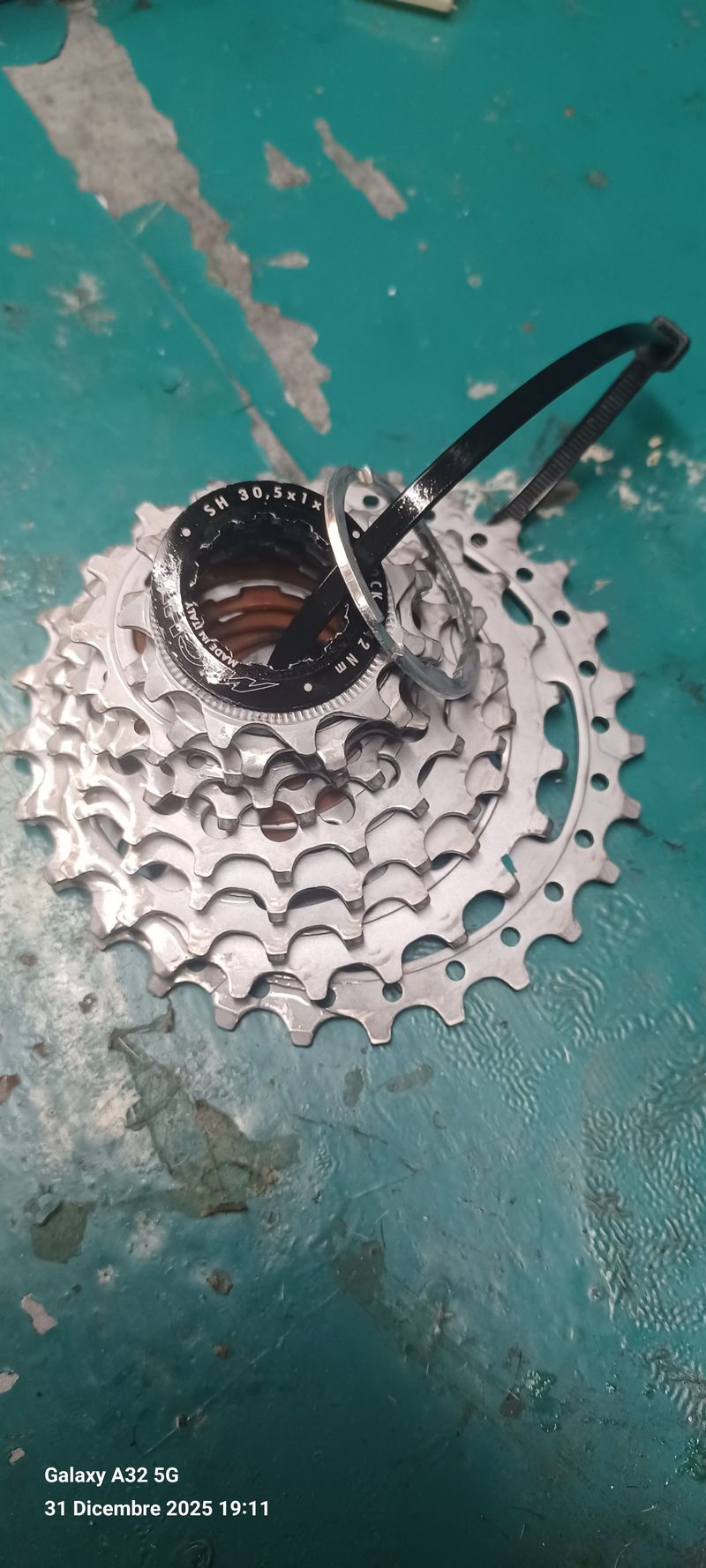 Miche Pacco Pignoni Cassette 10-speed Compatible Shimano 2024 Drivetrain & Pedals d'occasion