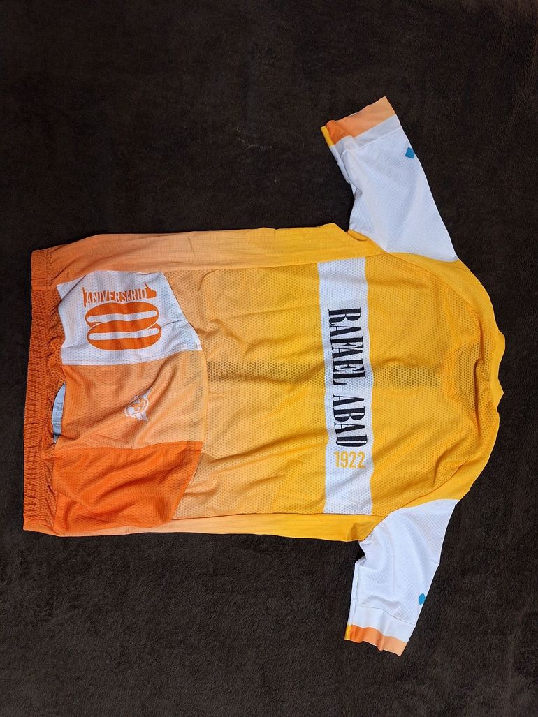Used 2022 Maillot corto bike — image 2 of 3