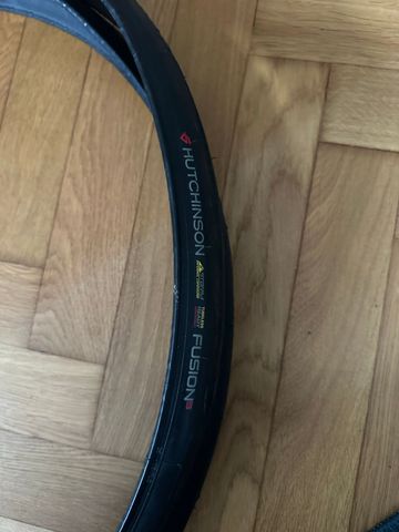 Brugt 2024 Hutchinson Rennräder Tires Set of 2 bike — billede 3 af 5