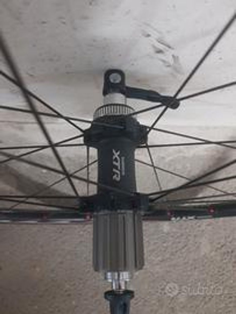 Used Shimano XTR MTB 26 tubeless center lock 2006 bike — image 6 of 6