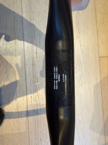 Used Zipp SL-70 Aero Carbon Handlebar bike — image 3 of 3