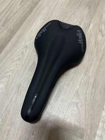 2025 Selle Italia Flite Boost S1 Carbon Saddles & Seatposts usato