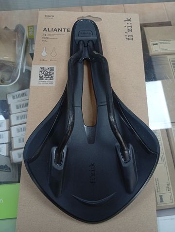 Used Fizik Aliante Open R1 145mm bike — image 2 of 2
