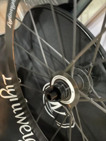 Lightweight Meilenstein EVO Disc Tubeless Wheelset bike d'occasion — image 2 sur 3