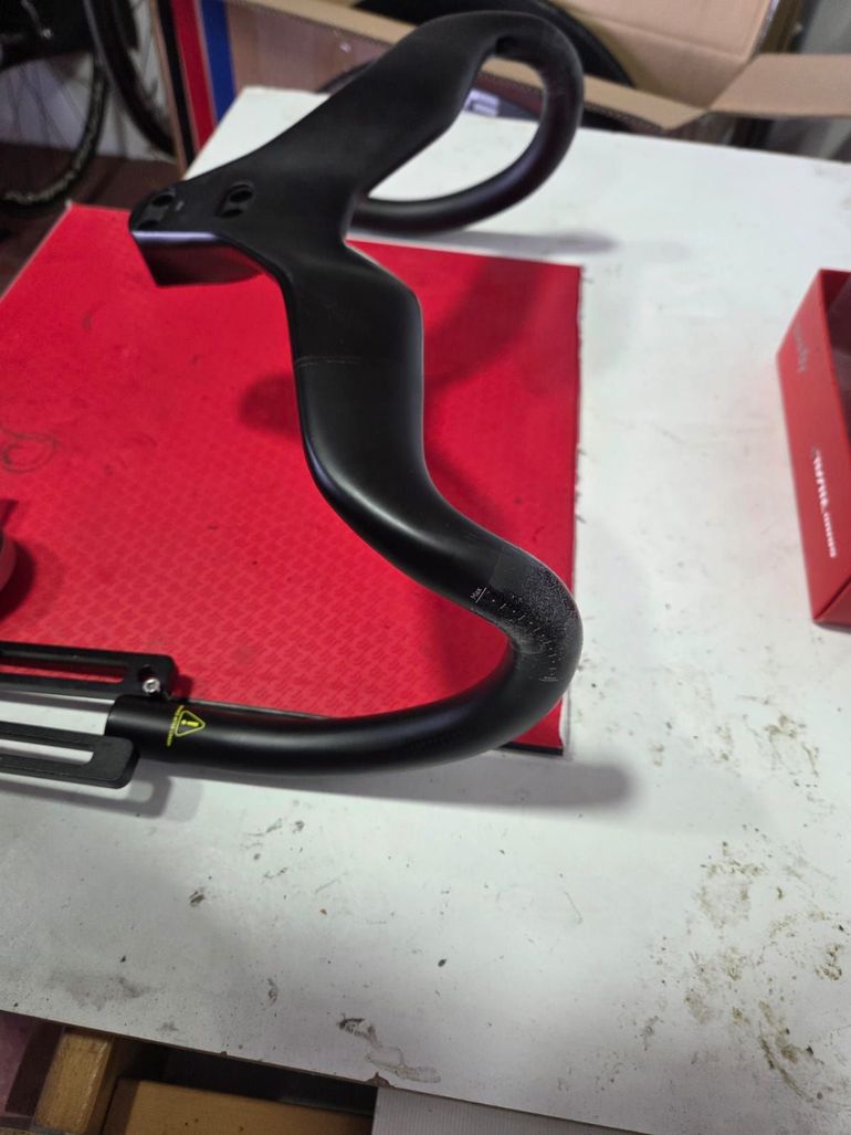 Used 2025 Colnago Handlebar 1YRS bike — image 3 of 5