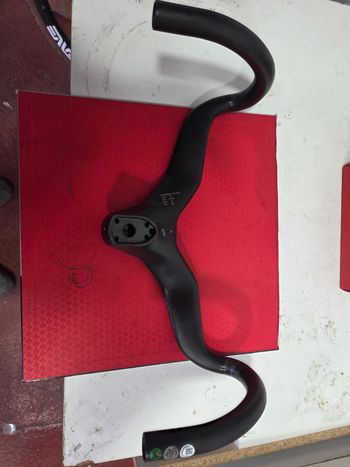 Used 2025 Colnago Handlebar 1YRS bike — image 2 of 5