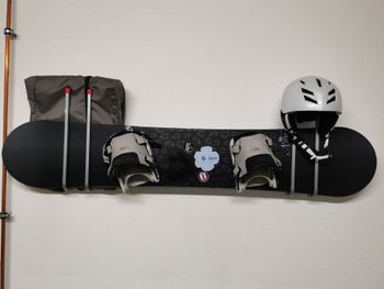 Used Nitro Fate Snowboard 147 bike