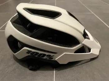 Used 100% MTB Helm Altis Helmet bike — image 5 of 8