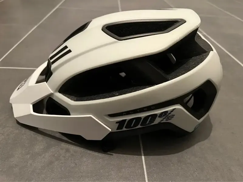 Brugt 100% MTB Helm Altis Helmet Cycling Accessories