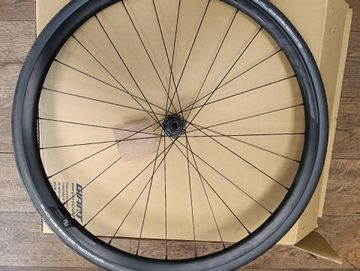 Used Syncros RP 2.0 Disc Wheelset bike — image 2 of 6