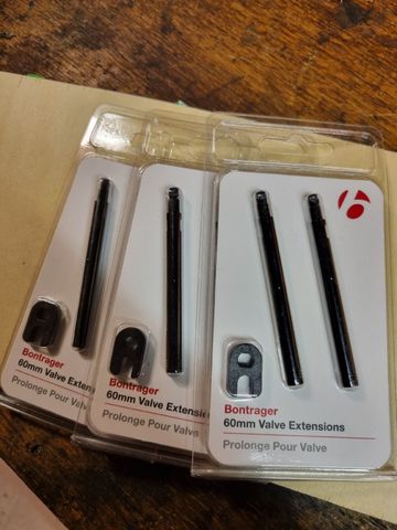 Bontrager 60mm Valve Extensions bike d'occasion — image 1 sur 2