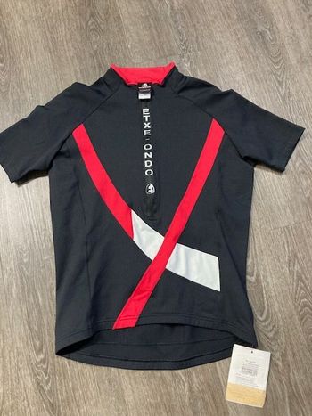 Used Etxeondo Sperrin Jersey Preto Vermelho 2019 bike — image 1 of 5