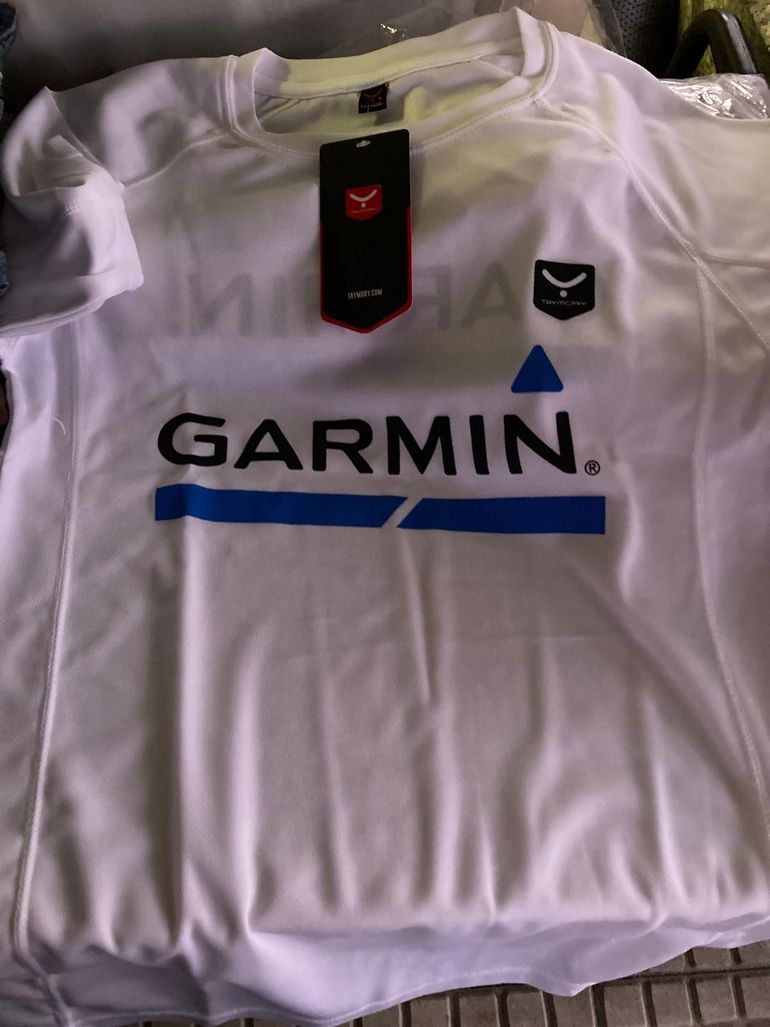 Used Garmin Running Jersey White M bike — image 1 of 4