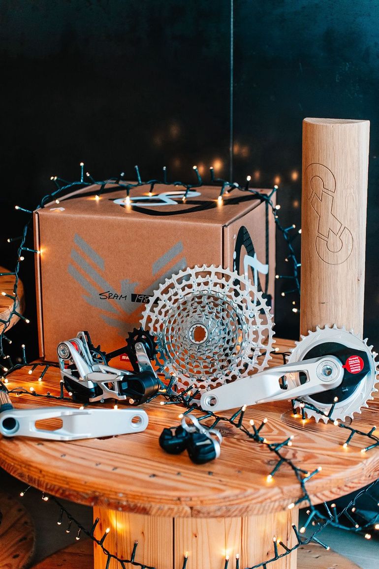 Used 2025 SRAM 1987 Eagle Transmission Groupset bike — image 2 of 6