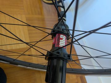 Used Zipp 303 avant et 404 arrière bike — image 4 of 5