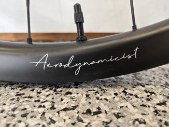 Used 2025 HUNT 32 Aerodynamicist UD Carbon Spoke Disc Wheelset bike — image 4 of 4