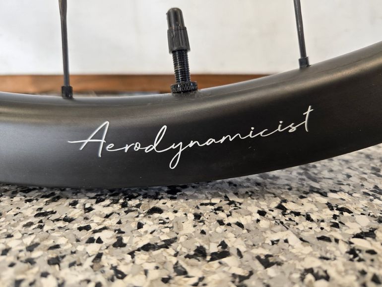 Used 2025 HUNT 32 Aerodynamicist UD Carbon Spoke Disc Wheelset bike — image 4 of 4