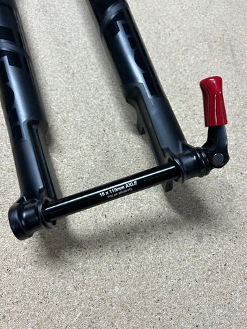 Used Fox 34 SC Performance Fork bike — image 3 of 8