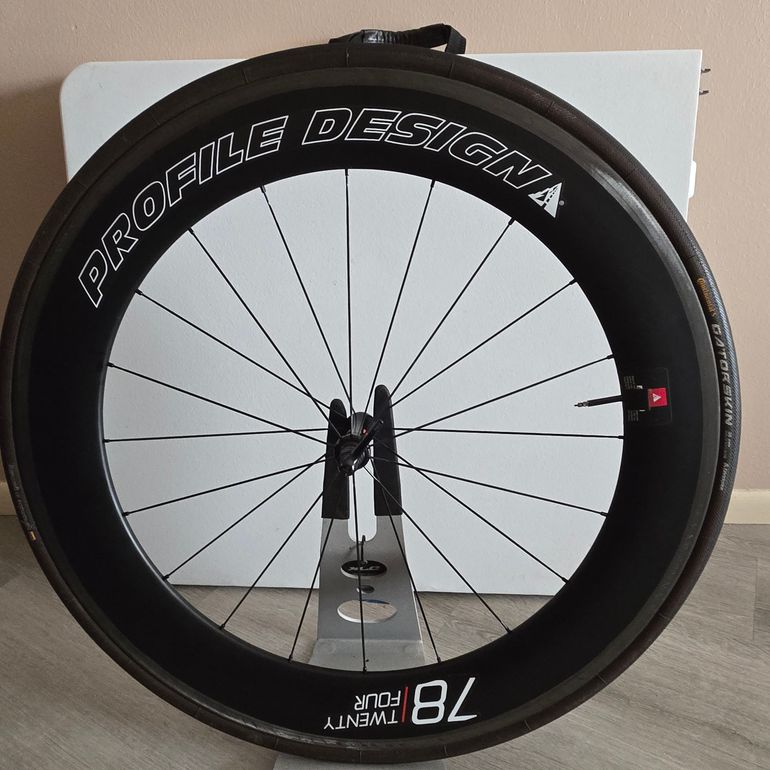 Used Profile Design 78/TwentyFour Full Carbon Tubular Wheels bike — image 3 of 3