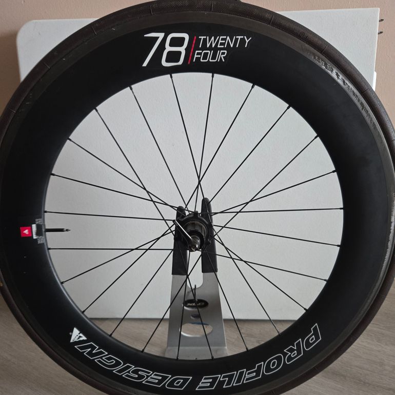 Used Profile Design 78/TwentyFour Full Carbon Tubular Wheels bike — image 2 of 3