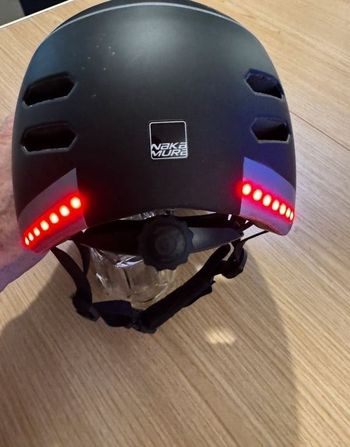 Nakamura, Casque urbain LED avec télécommande