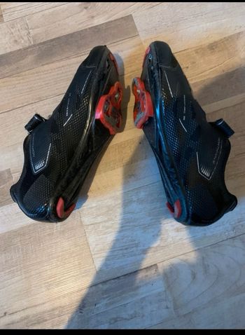 Used Northwave Cycling Shoes with Look Red Cleats bike — image 2 of 10