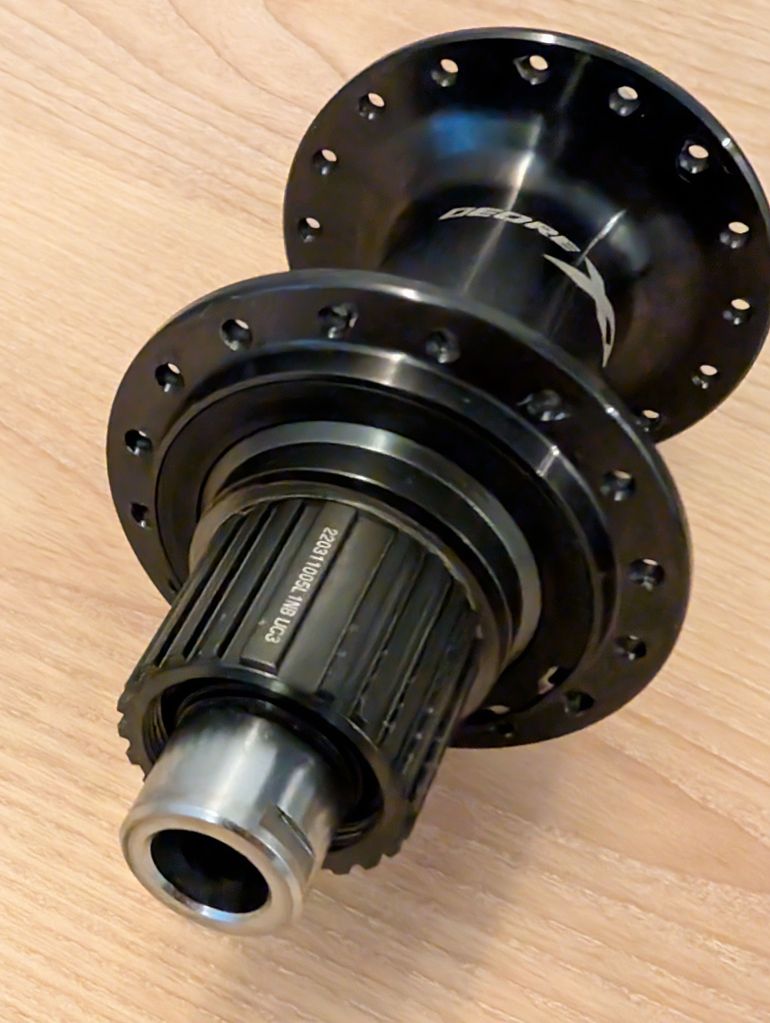 Used Shimano XT FH-M8110-B 32F CL MS 12x148mm bike — image 4 of 7