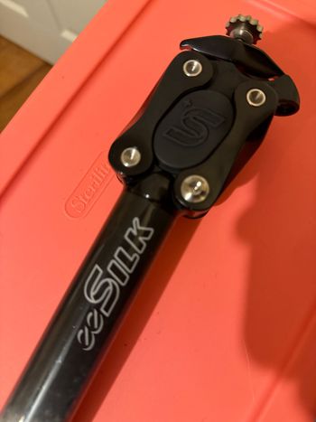 Used 2024 Shock Seatpost bike — image 4 of 7