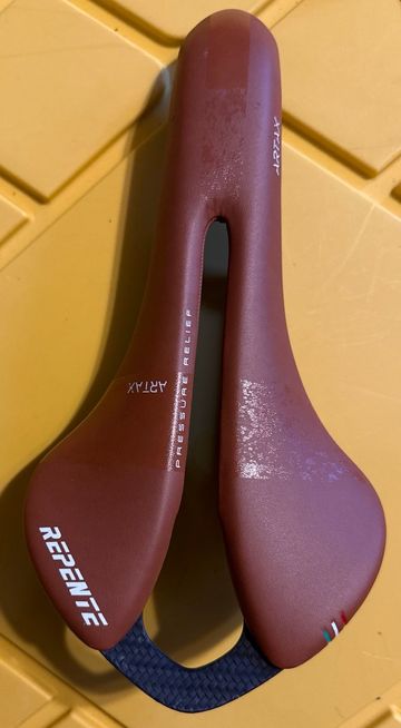 Used 2024 Saddle Saddles & Seatposts