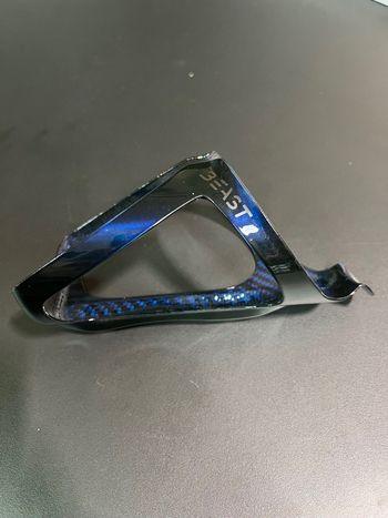 Beast Components, Bast Bottle Cage Carbon blau