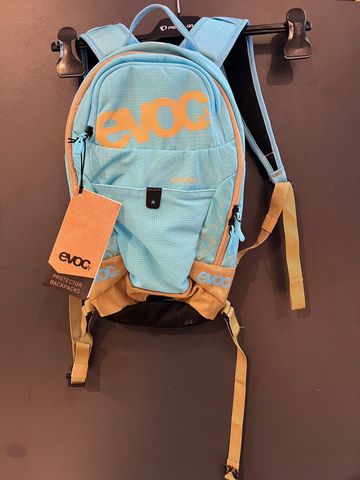 Used EVOC Joyride 4 l/ neon blue/ gold 2024 Cycling Accessories