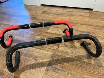 Used Bontrager ISO Zone Pro Carbon Handlebars Cockpit