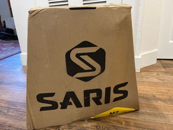 Saris, M2