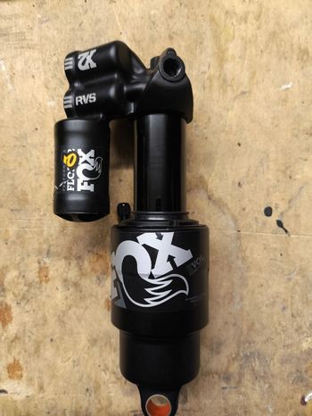 2023 Fox Float X2 Factory 185x52, 5mm bike de segunda mano — imagen 3 de 4