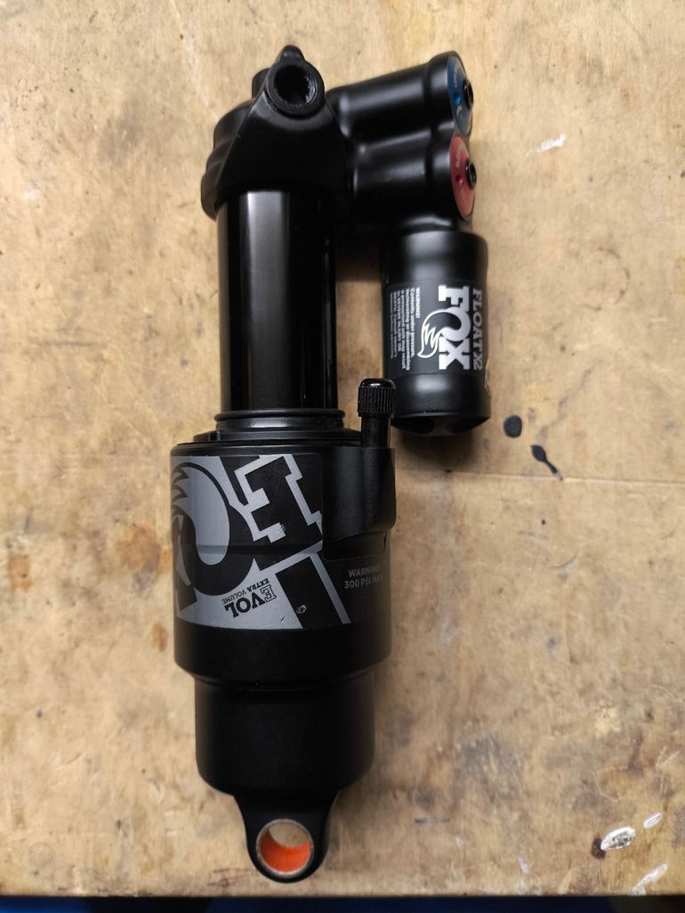 2023 Fox Float X2 Factory 185x52, 5mm bike de segunda mano — imagen 4 de 4