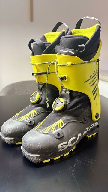 Used 2021 Scarpa Alien Skiing & Skitouring