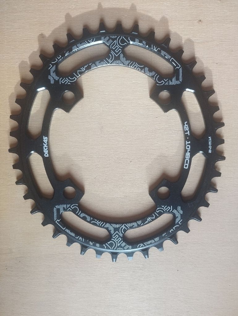 Used Shimano 1s Oval Chainring 42T bike — image 1 of 7