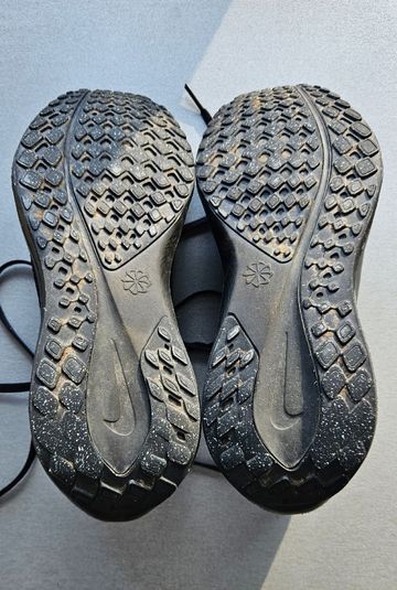 Used 2024 Nike Pegasus 41 Road Cycling Shoes bike — image 4 of 4