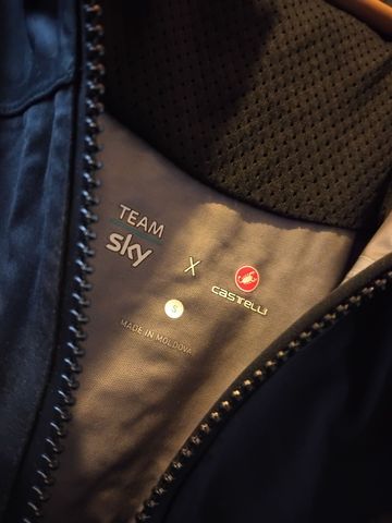 Castelli Summit Rain Jacket bike usato — immagine 4 di 7