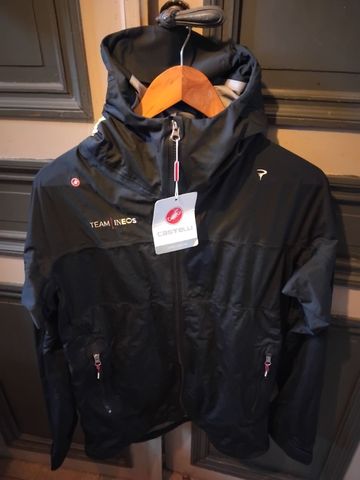 Used Castelli Summit Rain Jacket Cycling Clothing
