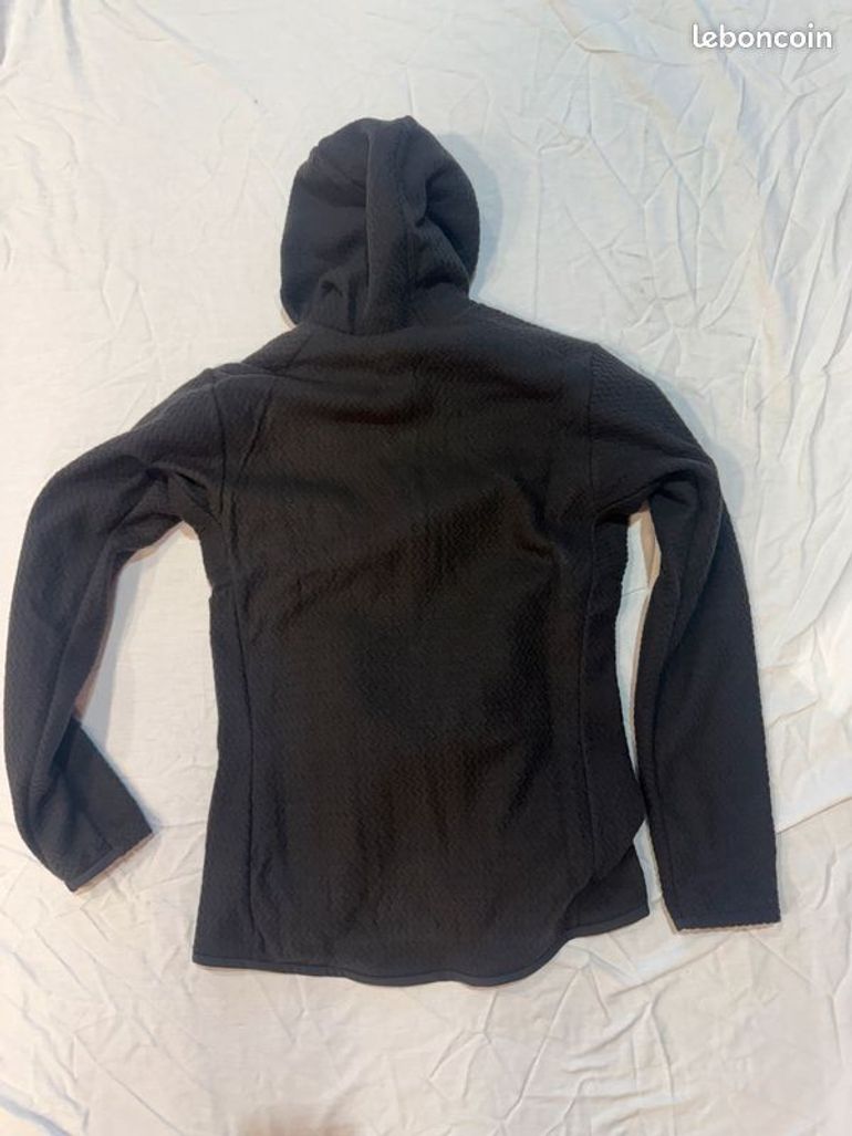 Used Patagonia Women's R1® Air Full-Zip bike — image 3 of 3