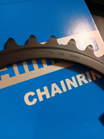 Used Shimano Ultegra FC-R8000 39T 11-speed bike — image 2 of 6